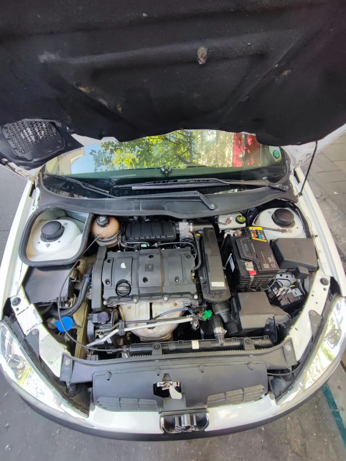 پژو ۲۰۶ صندوق دار v8 - 1390