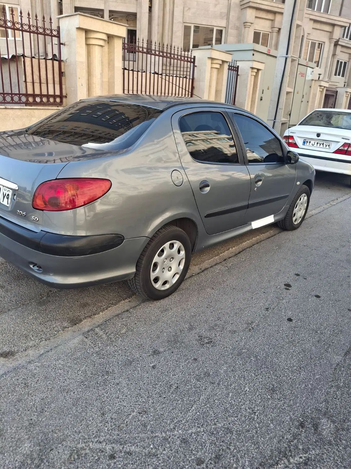 پژو ۲۰۶ صندوق دار v8 - 1386