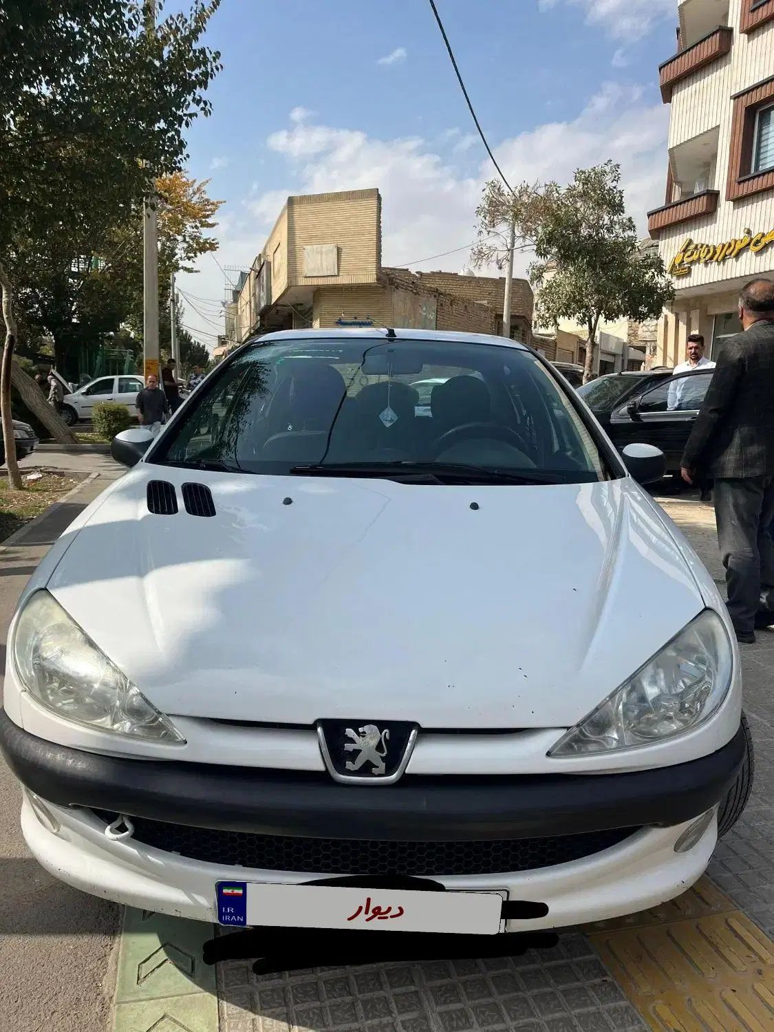 پژو ۲۰۶ صندوق دار v8 - 1398