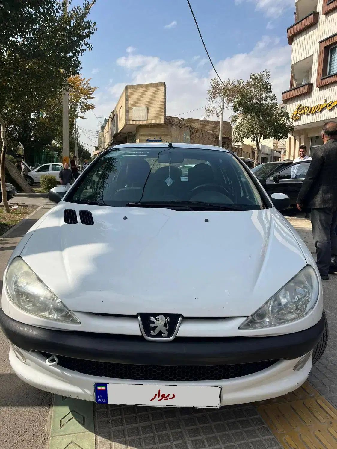 پژو ۲۰۶ صندوق دار v8 - 1398