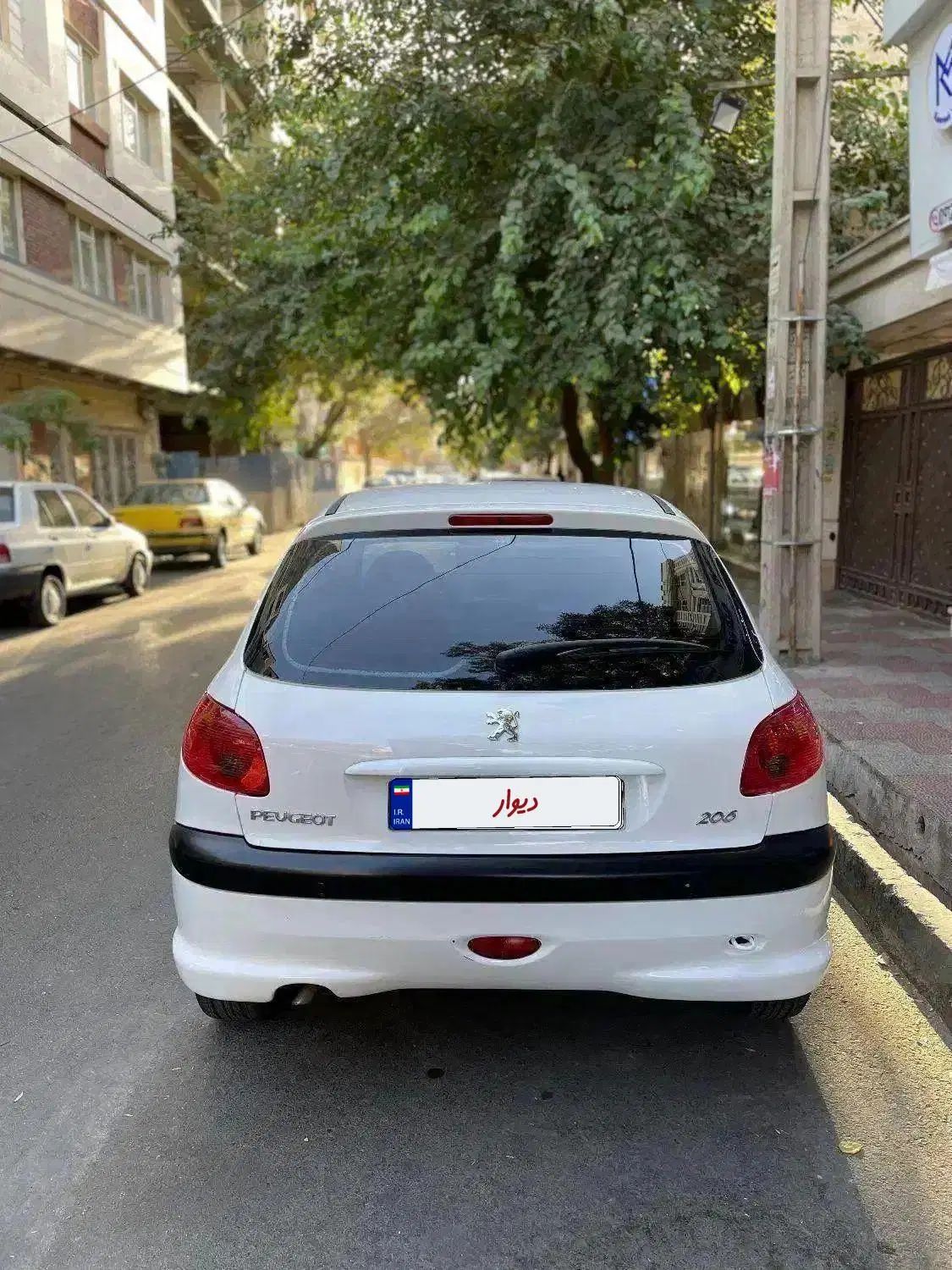 پژو 206 تیپ 5 - 1396