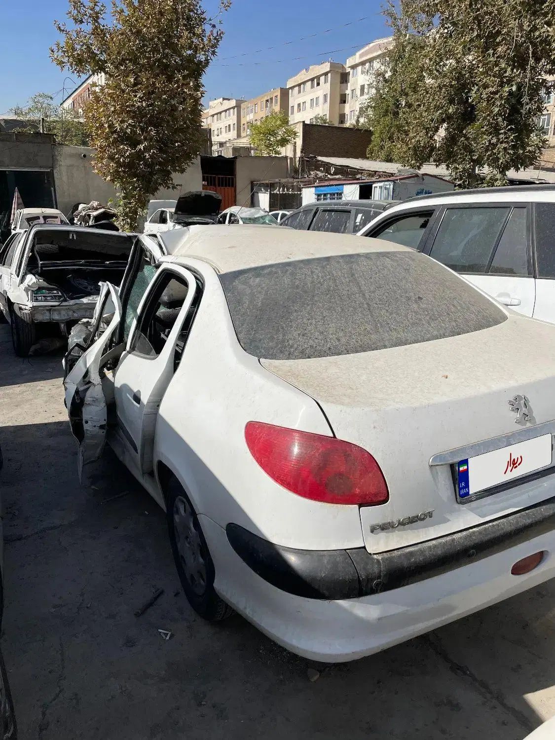 پژو ۲۰۶ صندوق دار v8 - 1390