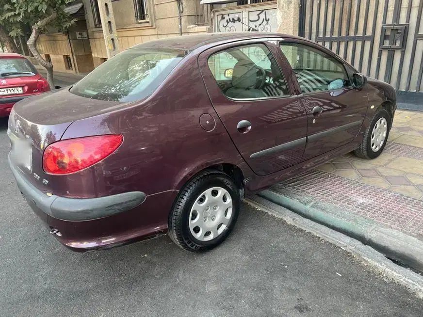 پژو ۲۰۶ صندوق دار v8 - 1394