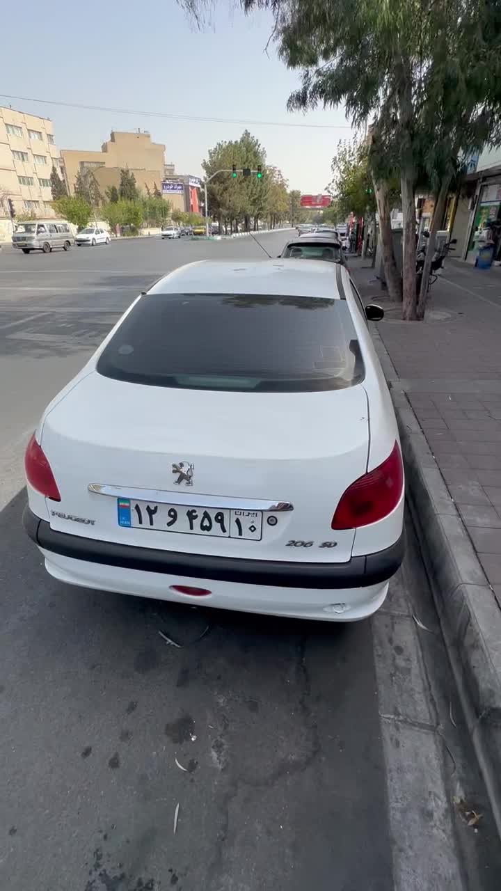 خودرو پژو، ۲۰۶ صندوق دار آگهی ann_20519627