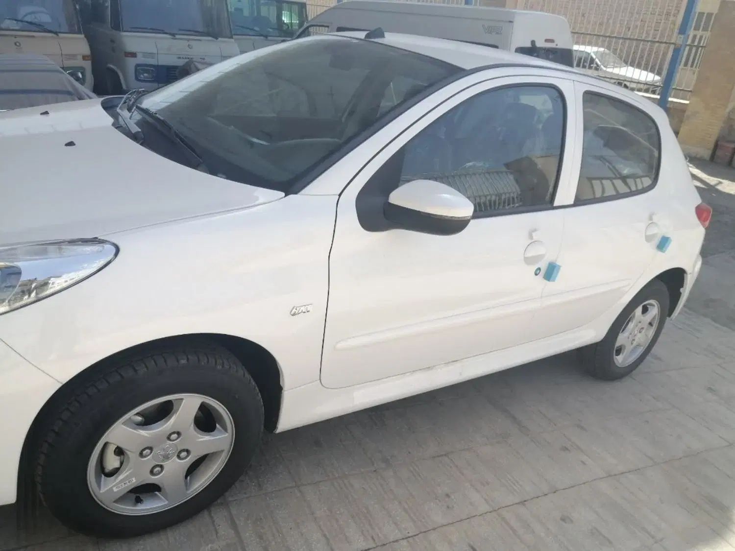 پژو 207 اتوماتیک TU5P - 1404