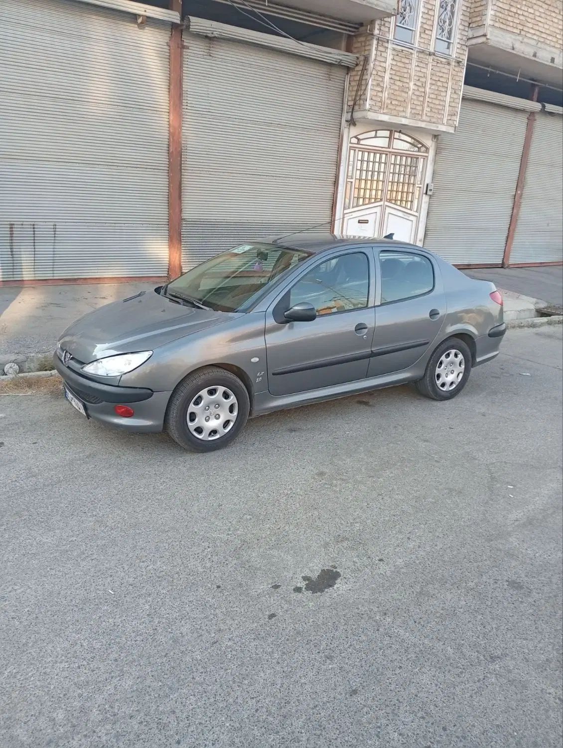 پژو ۲۰۶ صندوق دار v8 - 1395