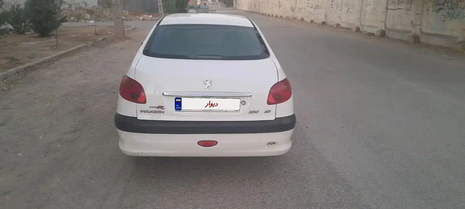 پژو ۲۰۶ صندوق دار v8 - 1395