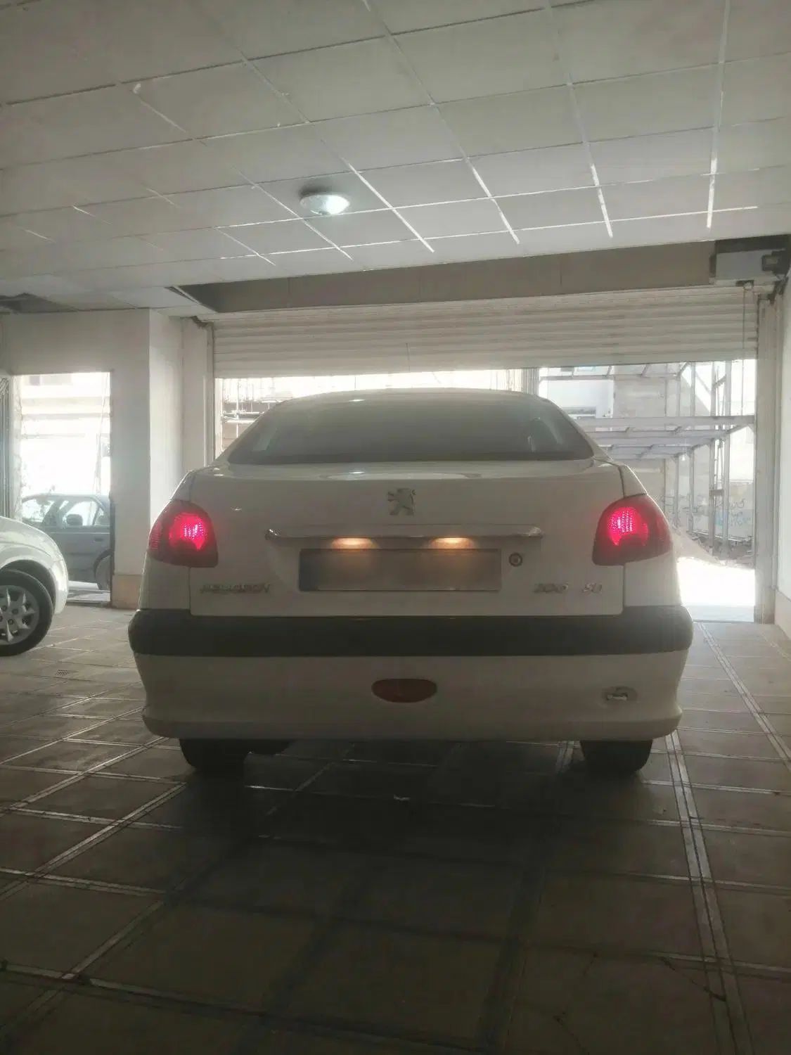 پژو ۲۰۶ صندوق دار v8 - 1394
