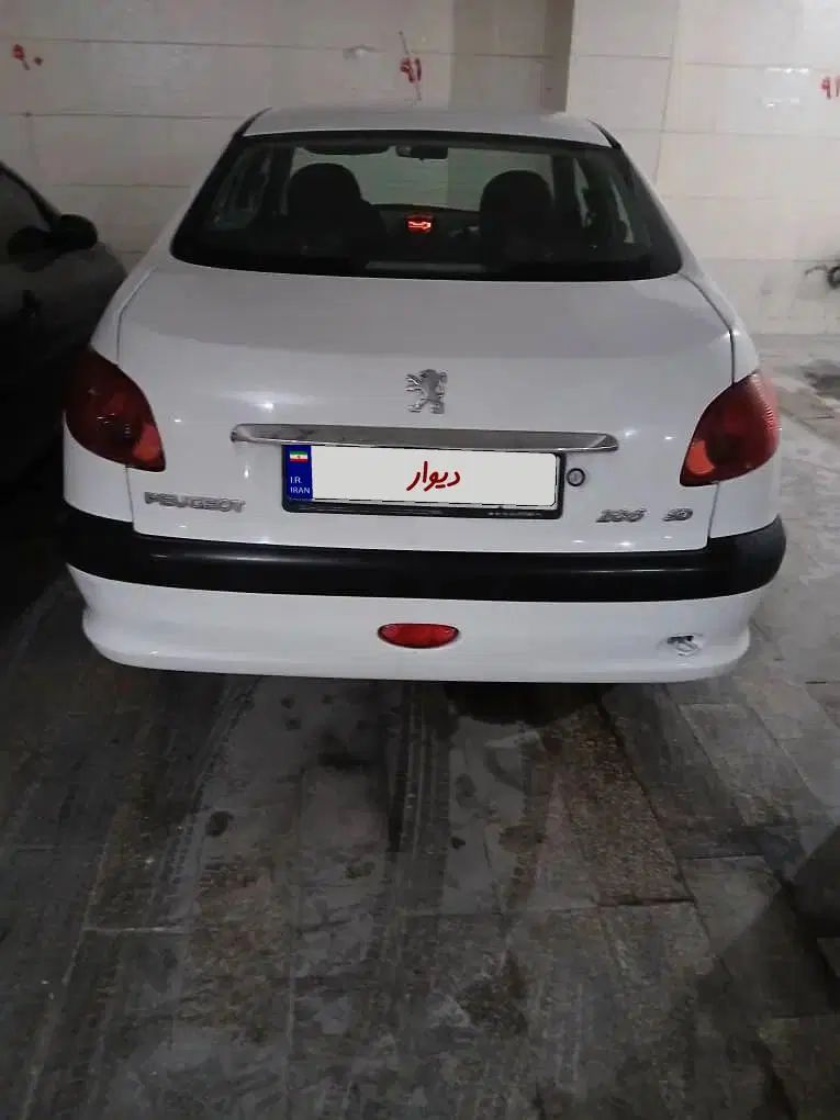پژو ۲۰۶ صندوق دار v8 - 1396