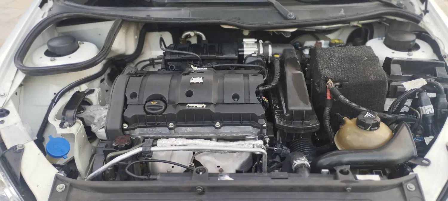 پژو ۲۰۶ صندوق دار v8 - 1396