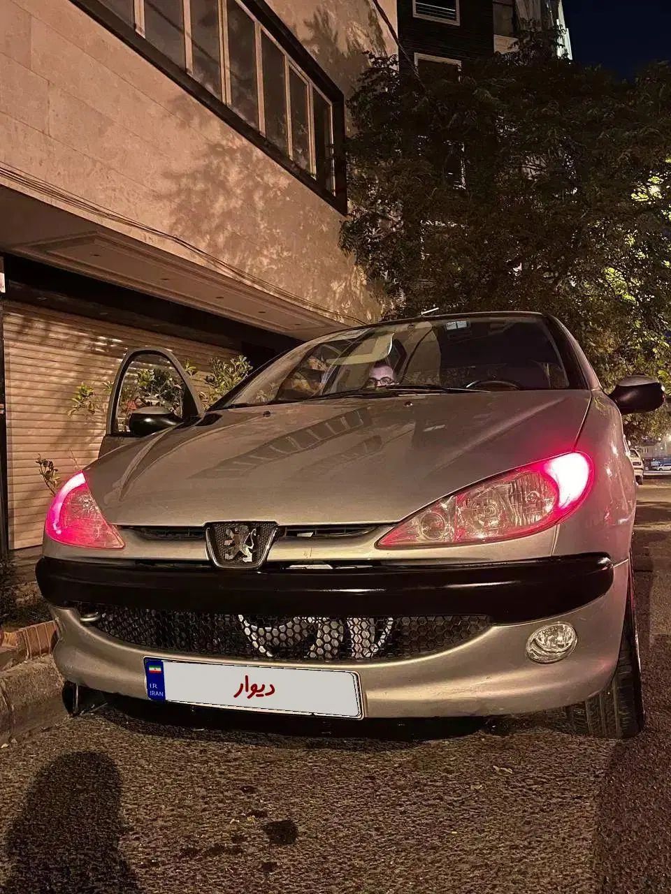پژو ۲۰۶ صندوق دار v8 - 1394