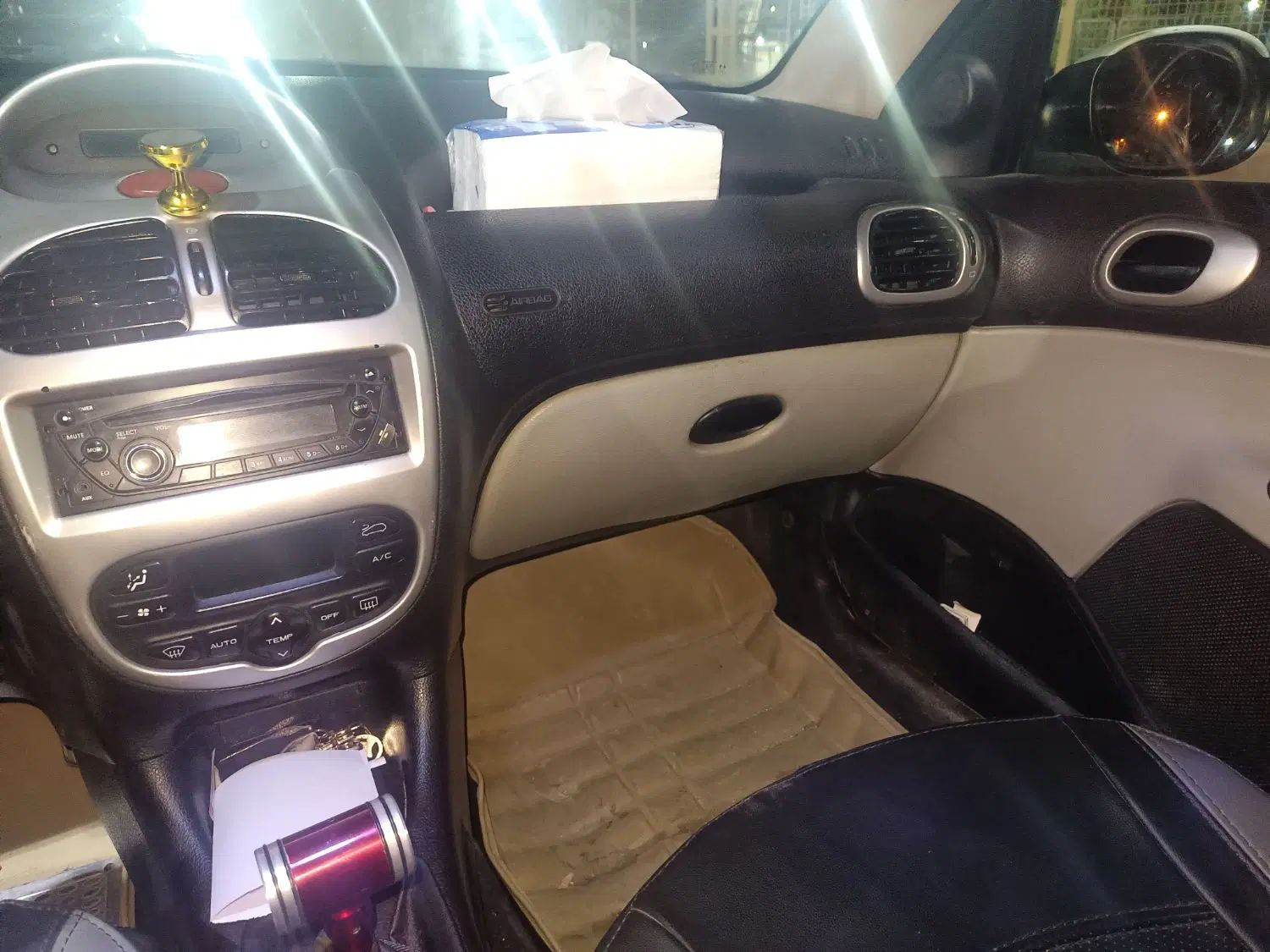 پژو ۲۰۶ صندوق دار v8 - 1390
