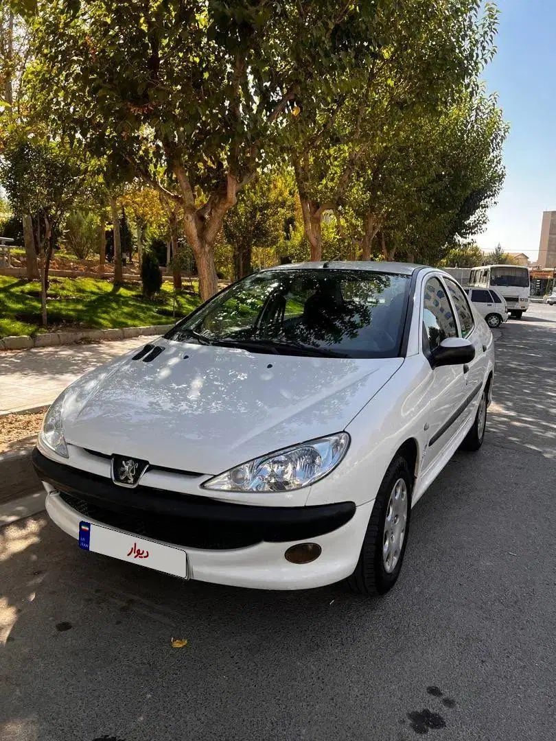 پژو ۲۰۶ صندوق دار v8 - 1396