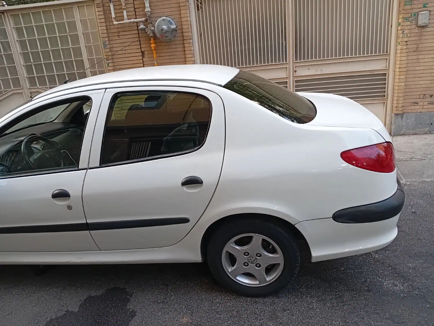 پژو ۲۰۶ صندوق دار v8 - 1394