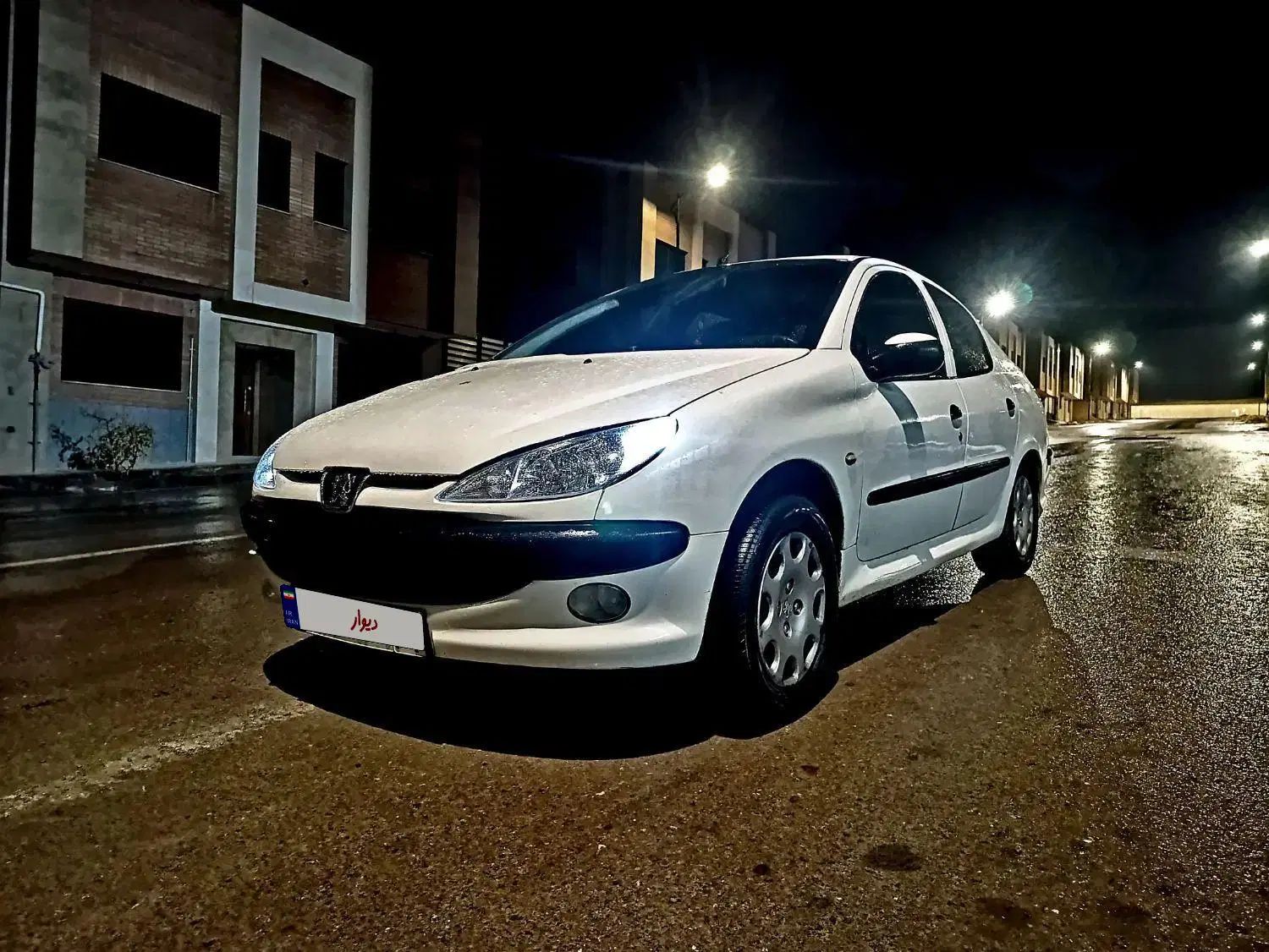 پژو ۲۰۶ صندوق دار v8 - 1393