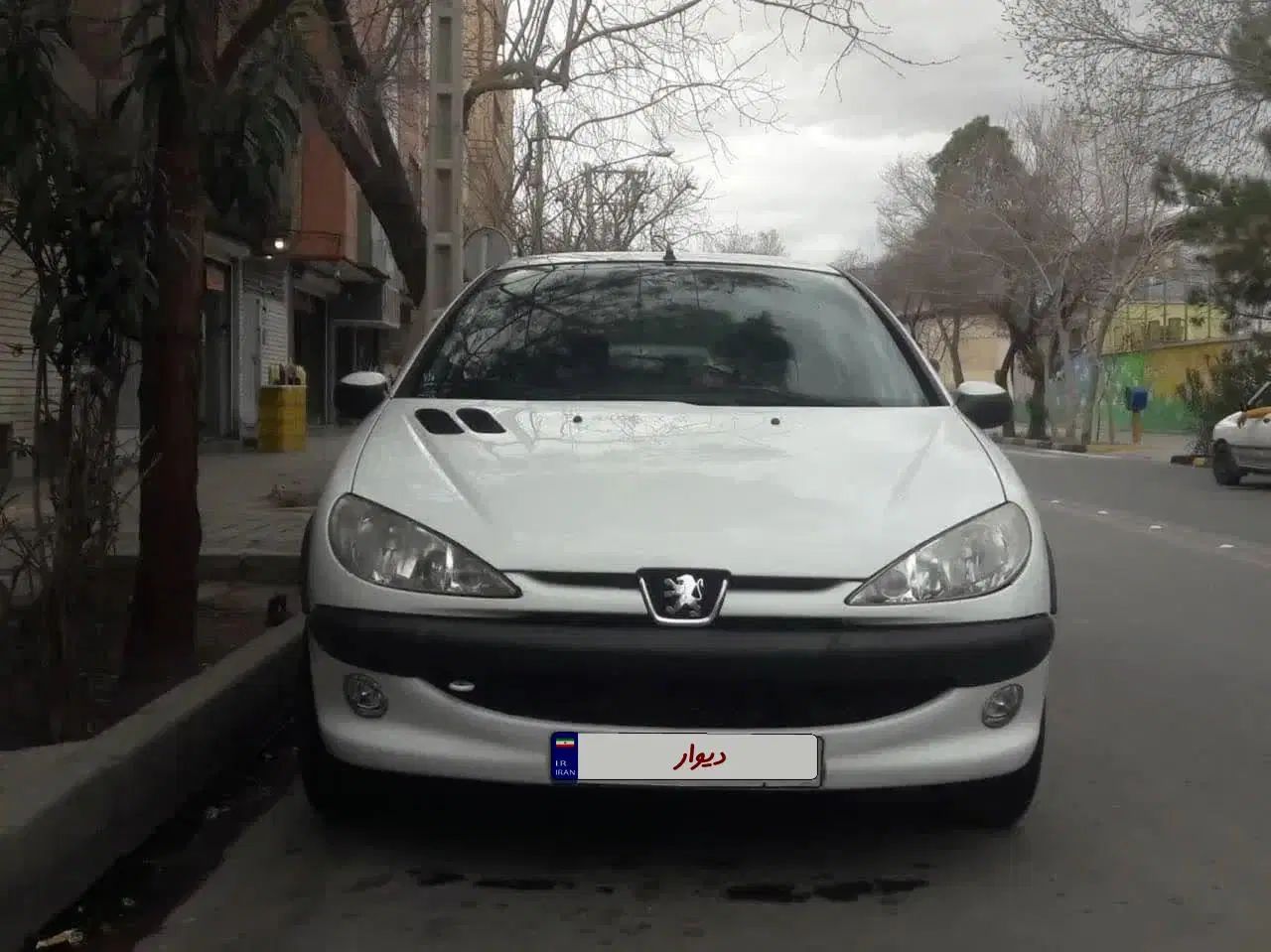 پژو ۲۰۶ صندوق دار v8 - 1396