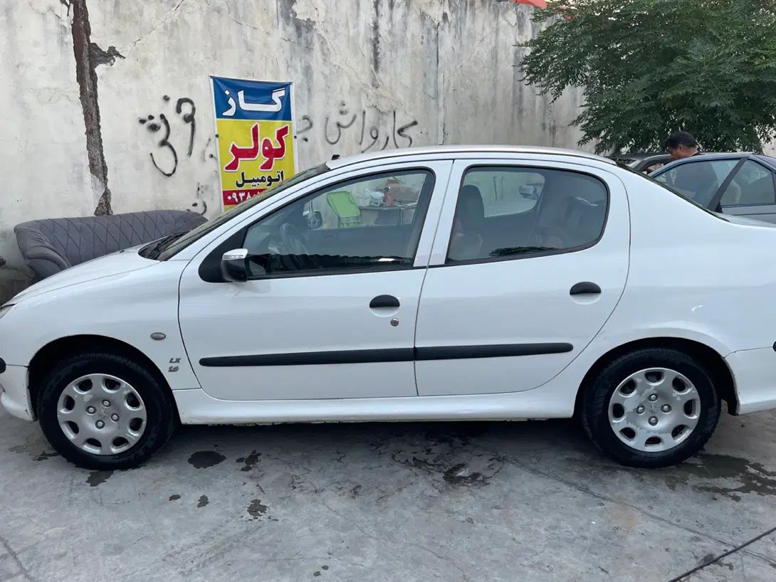 پژو ۲۰۶ صندوق دار v8 - 1393