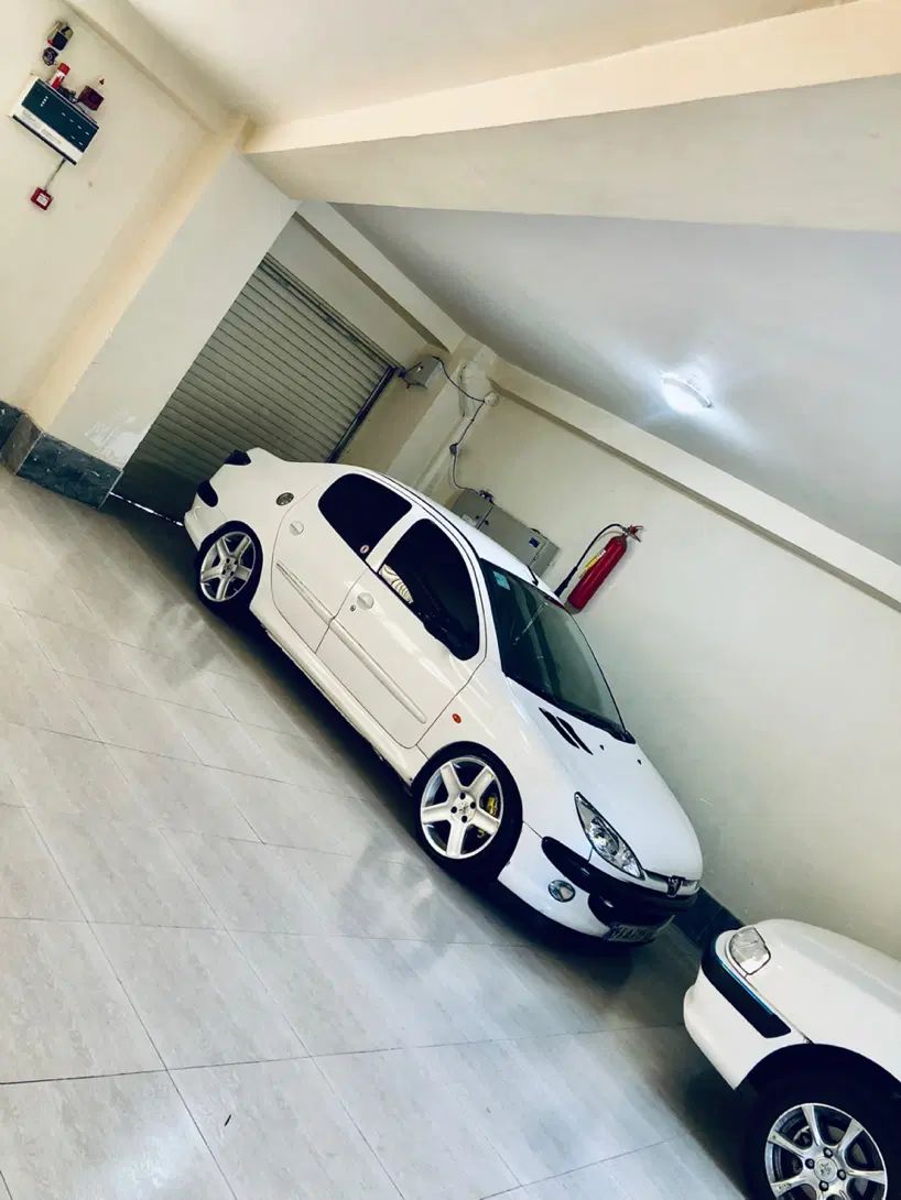 پژو ۲۰۶ صندوق دار v8 - 1393