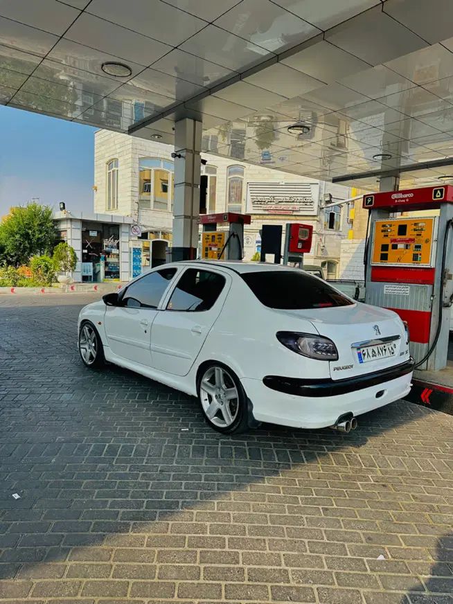 پژو ۲۰۶ صندوق دار v8 - 1393