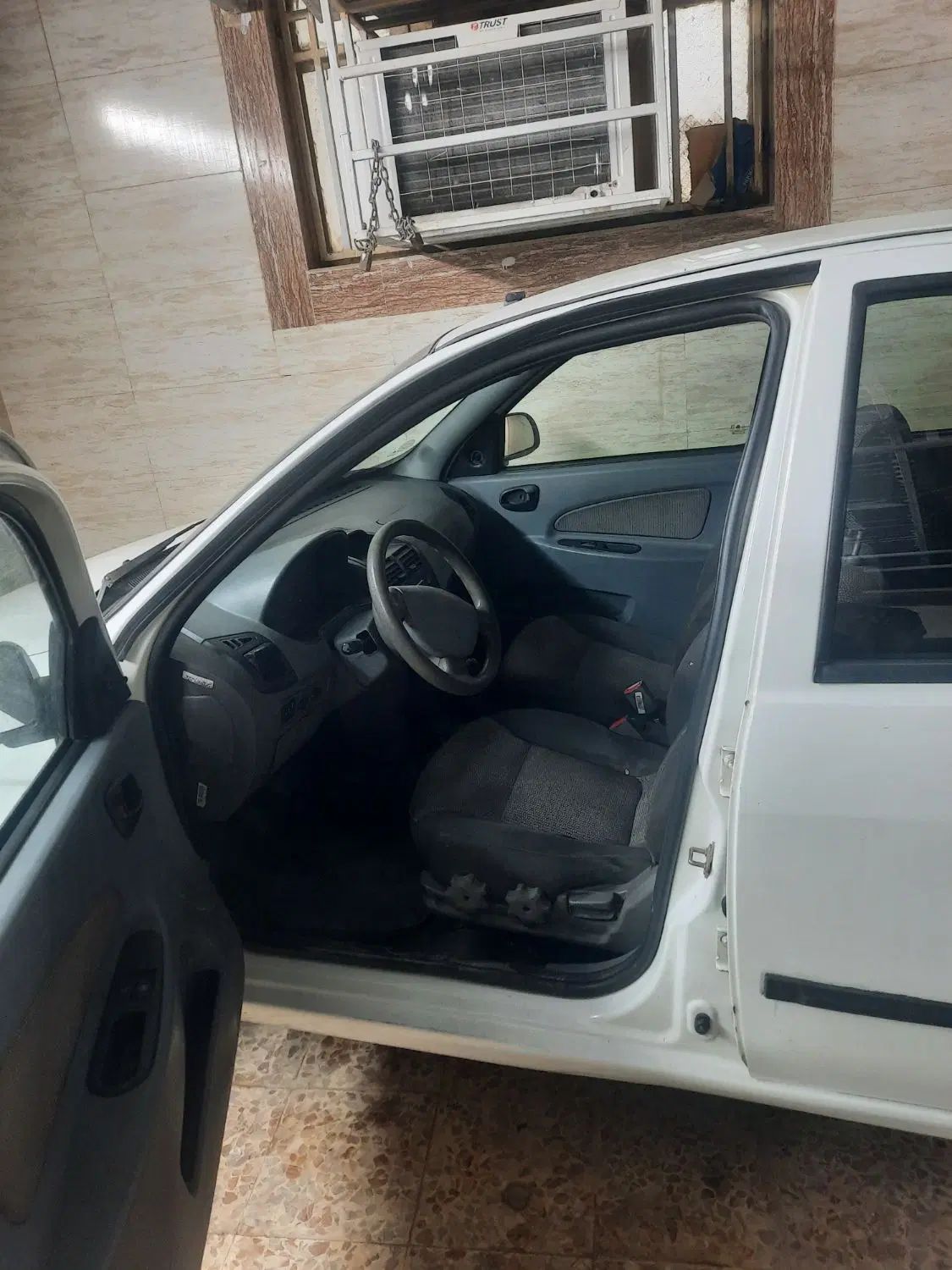 تیبا صندوق دار SX - 1401