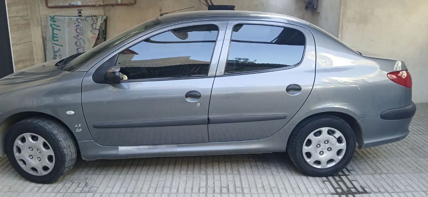 پژو ۲۰۶ صندوق دار v8 - 1399