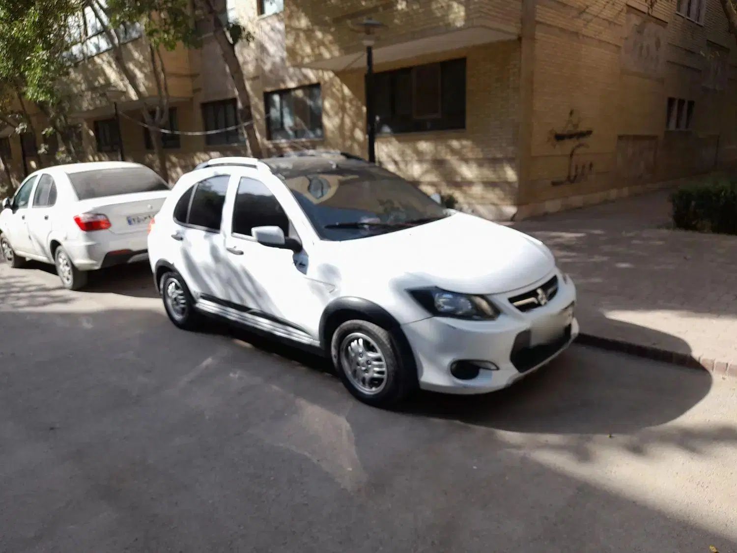 کوییک R دنده‌ای - 1402