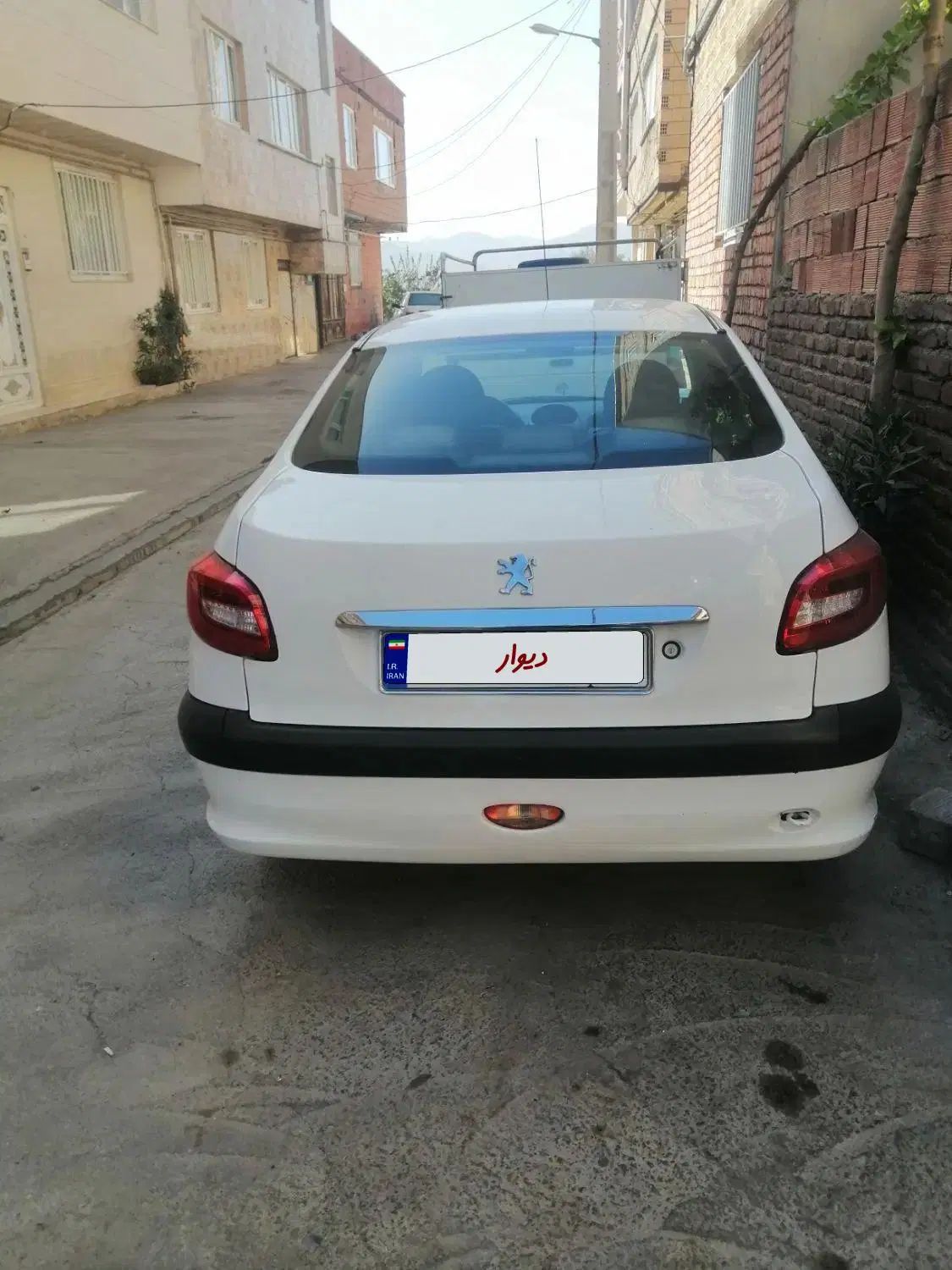 پژو ۲۰۶ صندوق دار v8 - 1389