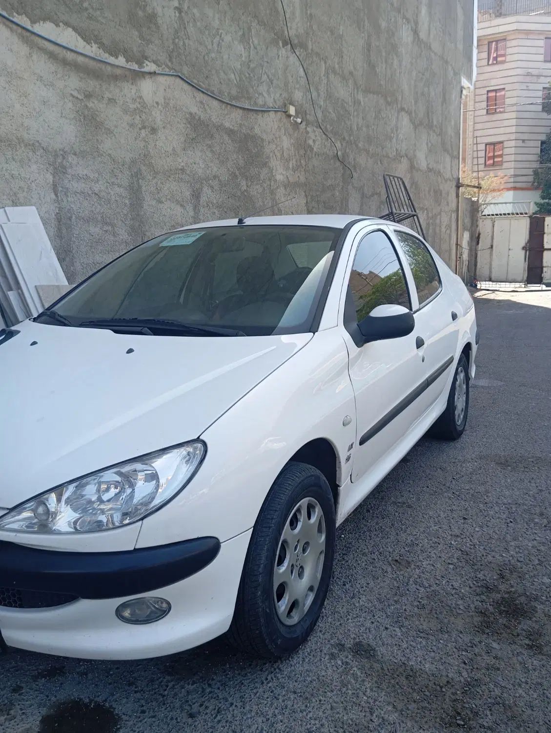 پژو ۲۰۶ صندوق دار v8 - 1397