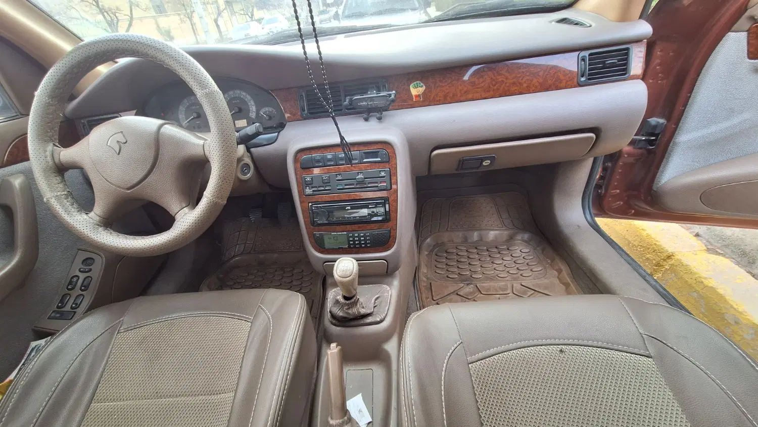 سمند LX XU7 - 1386