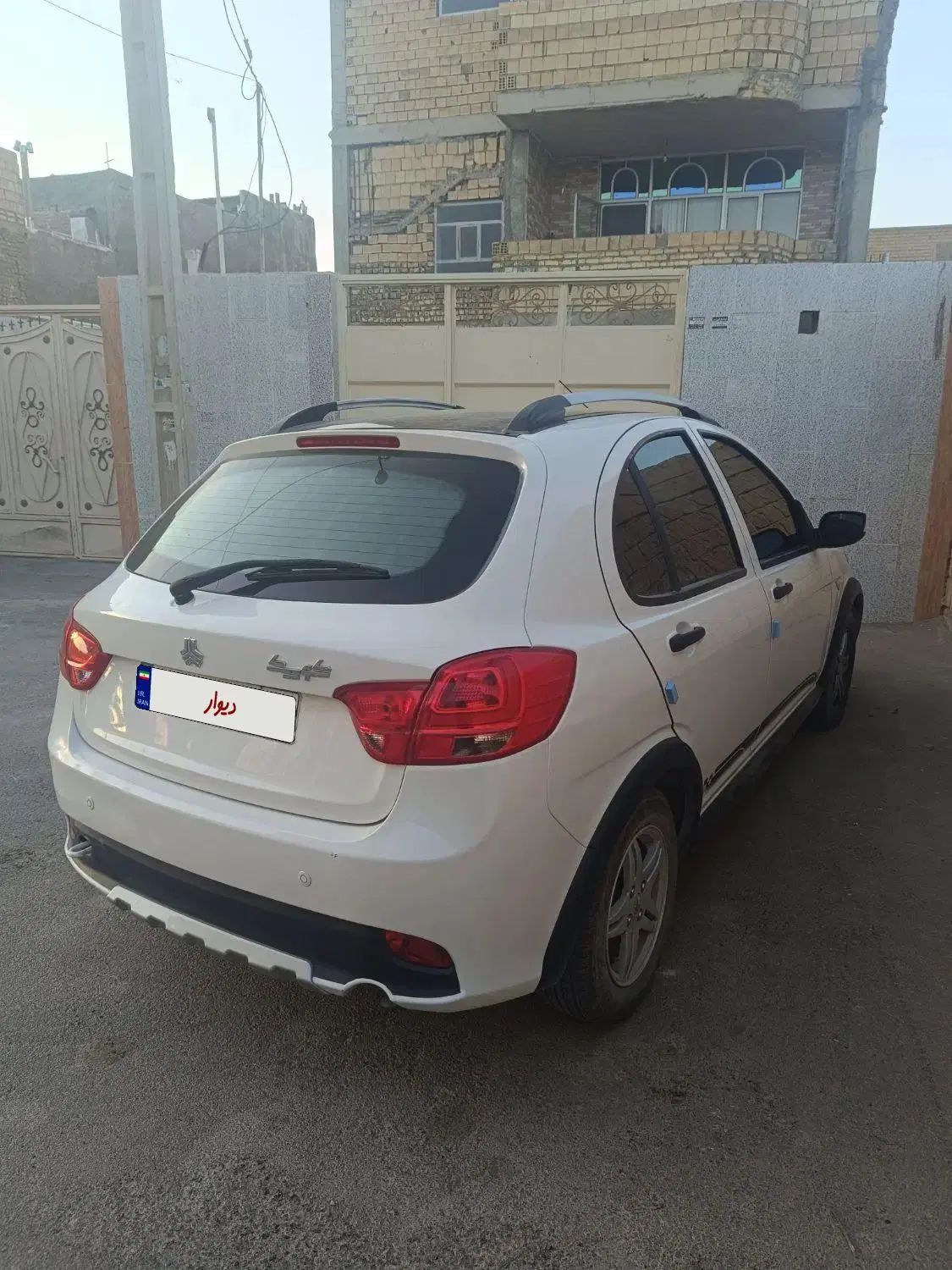 کوییک R دنده‌ای - 1402