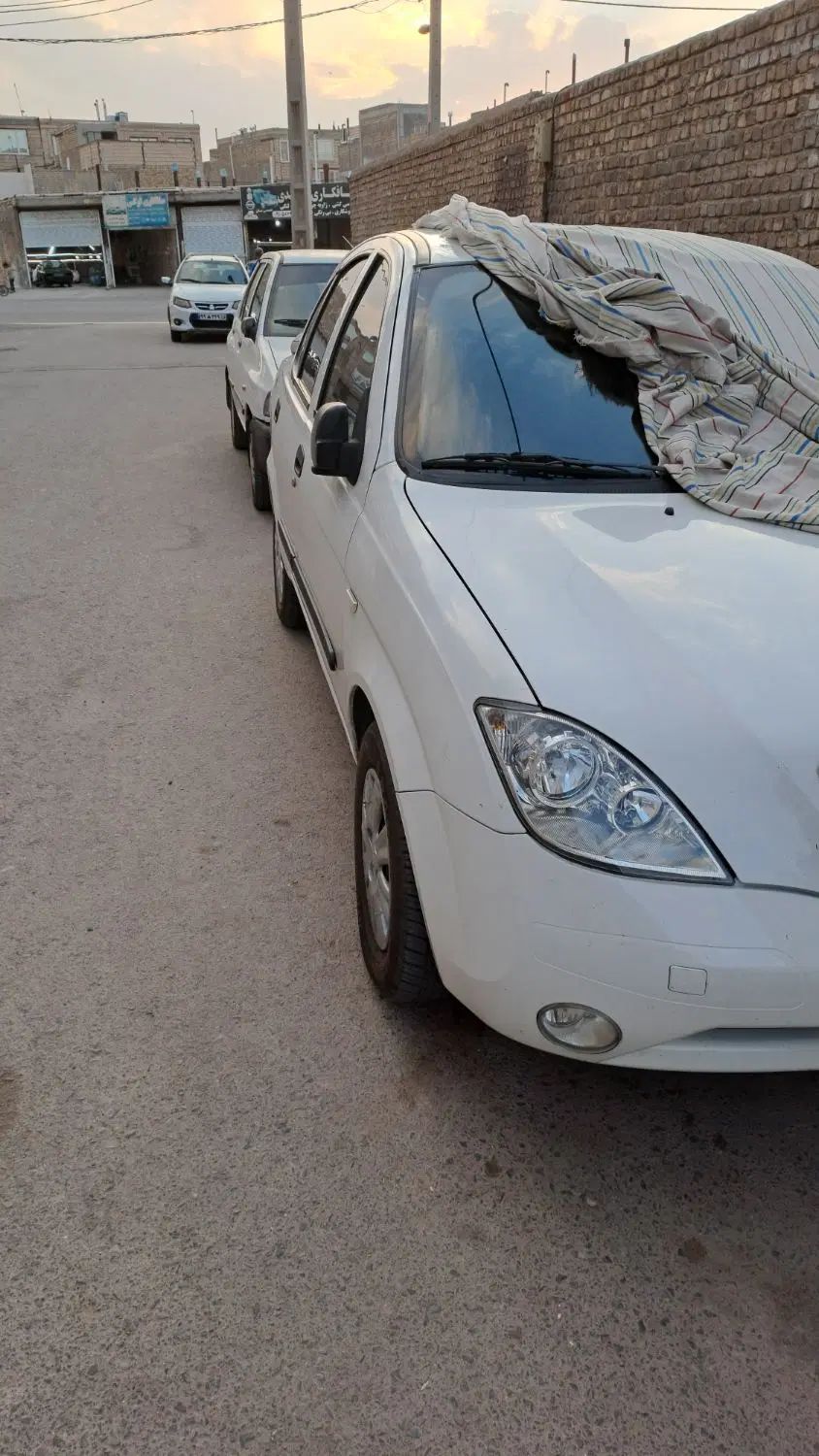 تیبا صندوق دار SX - 1393