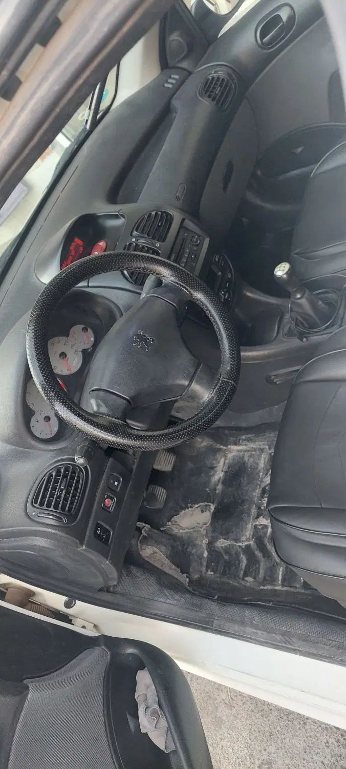 پژو ۲۰۶ صندوق دار v8 - 1395