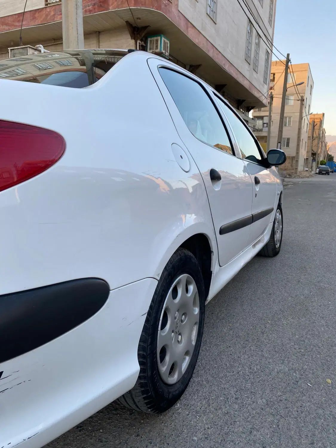 پژو ۲۰۶ صندوق دار v8 - 1398