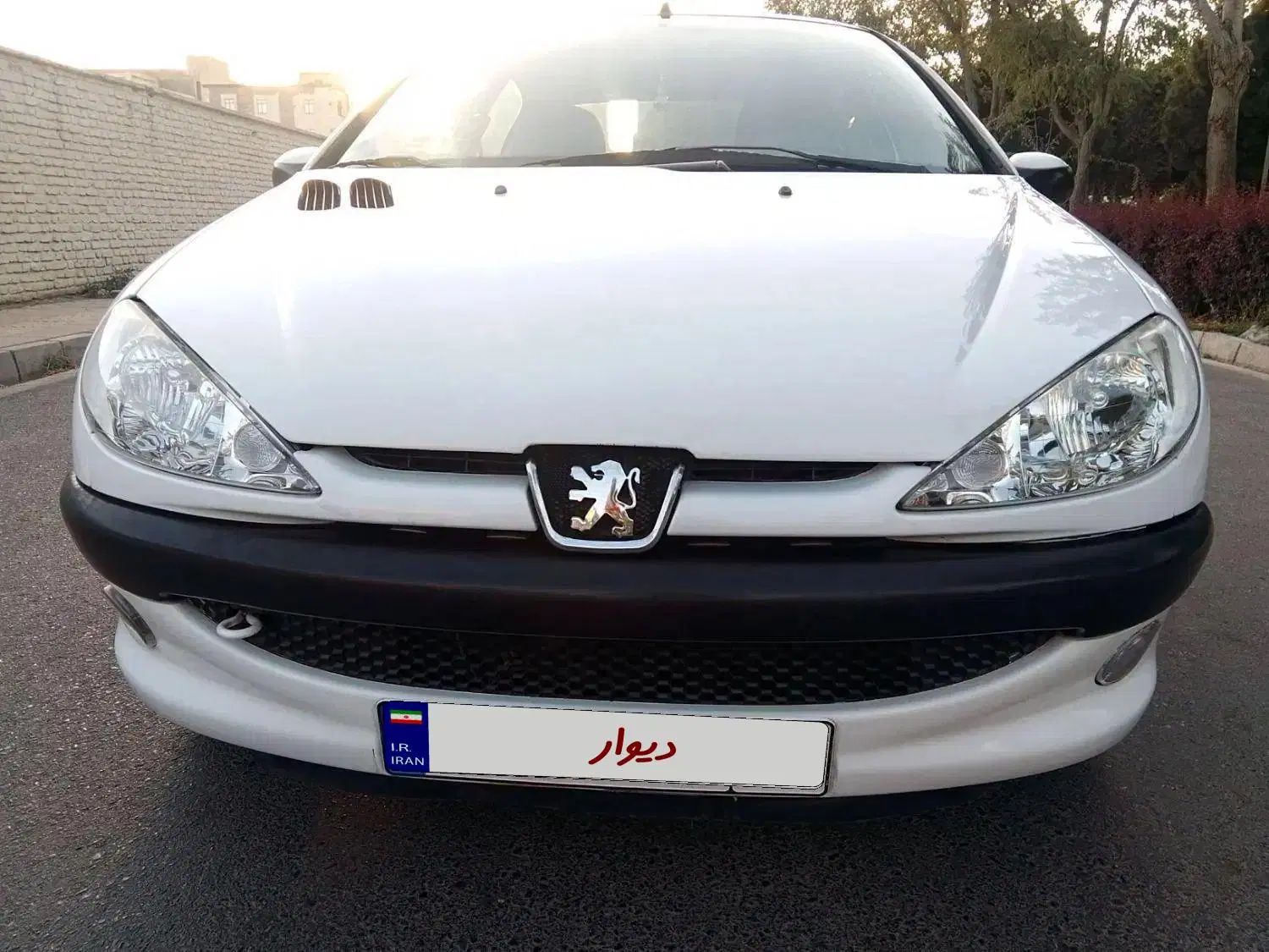 پژو ۲۰۶ صندوق دار v8 - 1396