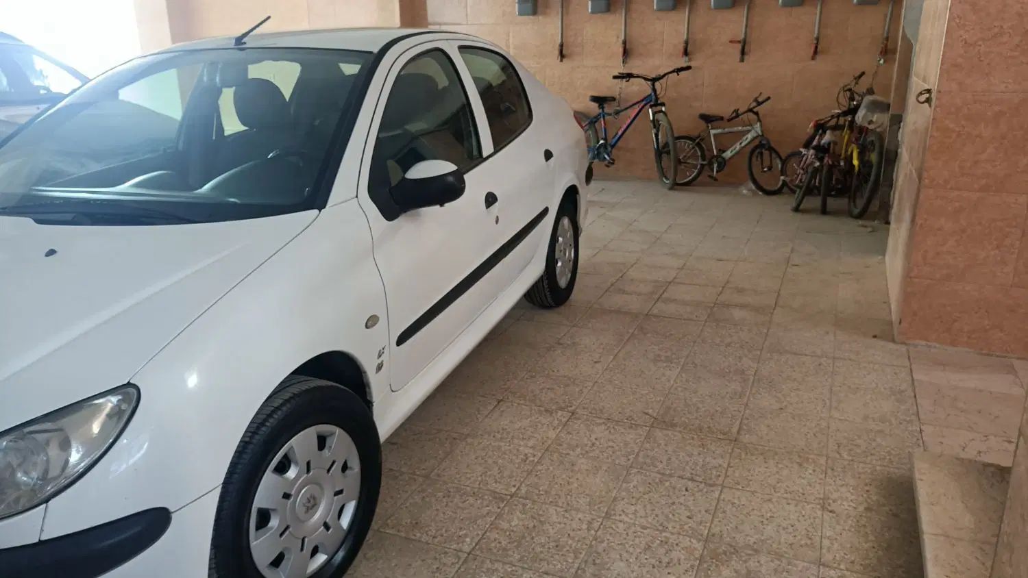 پژو ۲۰۶ صندوق دار v8 - 1396