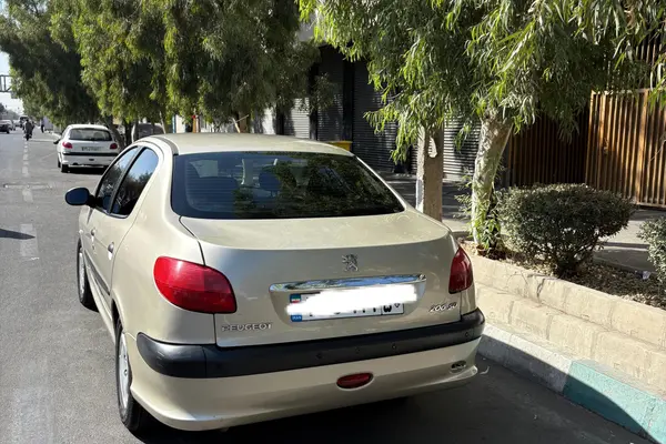 پژو ۲۰۶ صندوق دار v8 - 1386