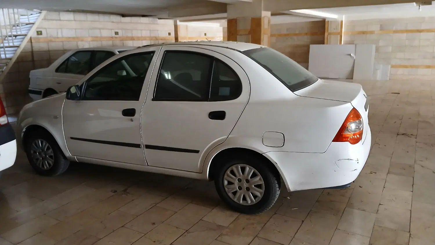 تیبا صندوق دار SX - 1400