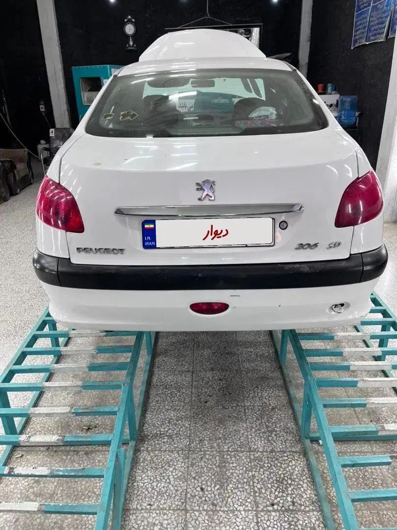 پژو ۲۰۶ صندوق دار v8 - 1390