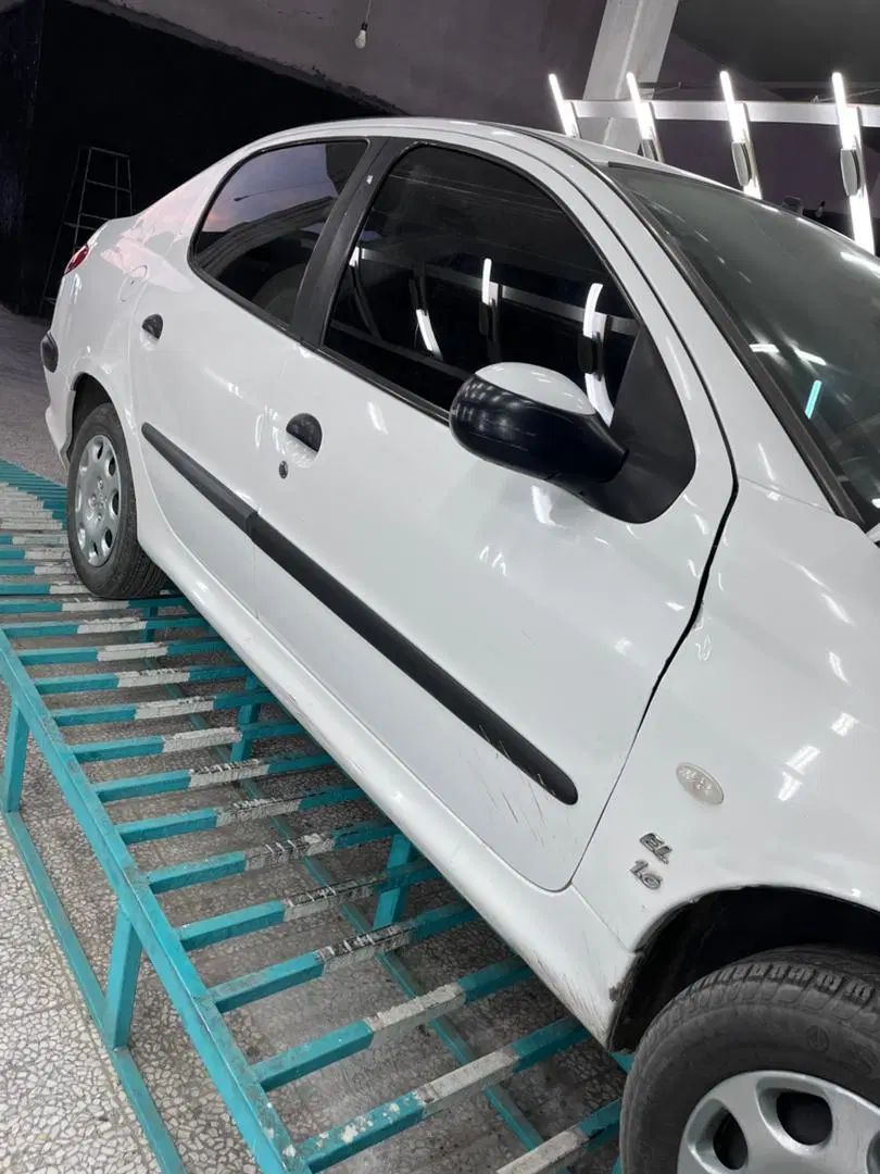پژو ۲۰۶ صندوق دار v8 - 1390