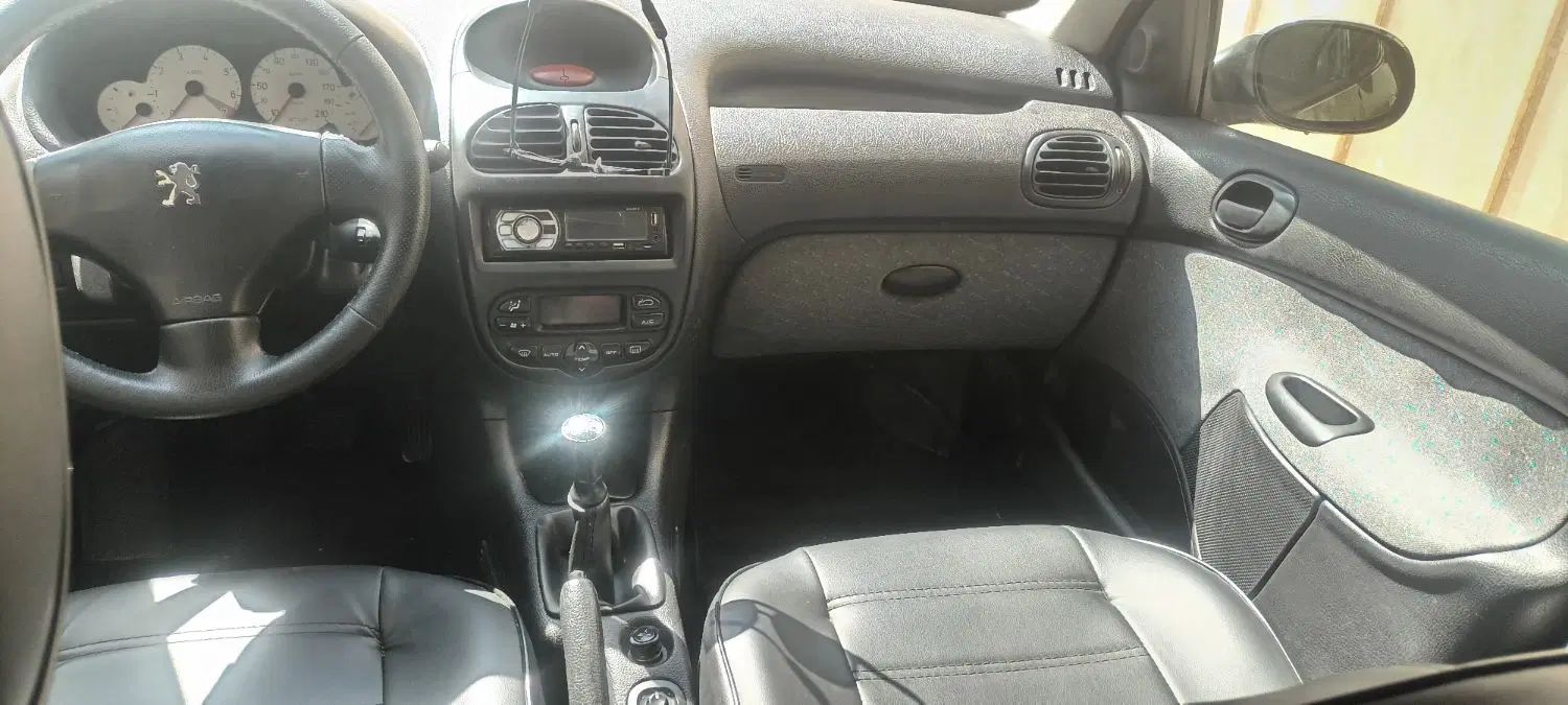 پژو ۲۰۶ صندوق دار v8 - 1386