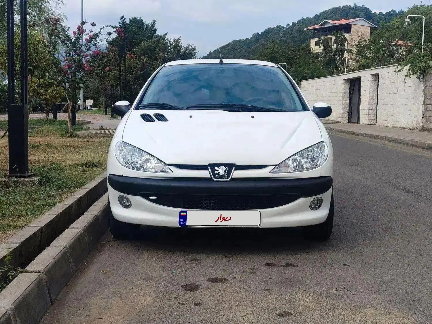 پژو ۲۰۶ صندوق دار v8 - 1397