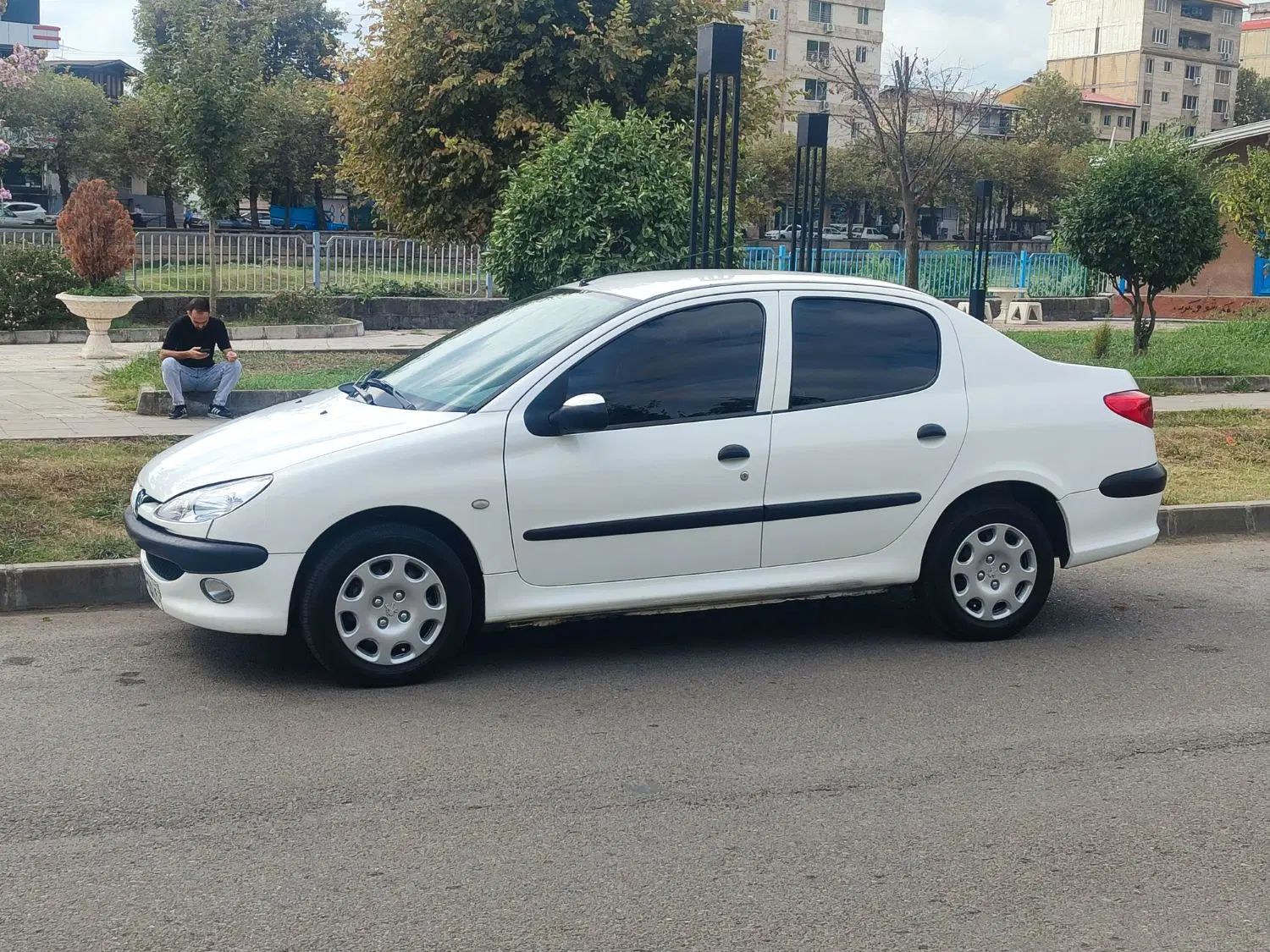 پژو ۲۰۶ صندوق دار v8 - 1397