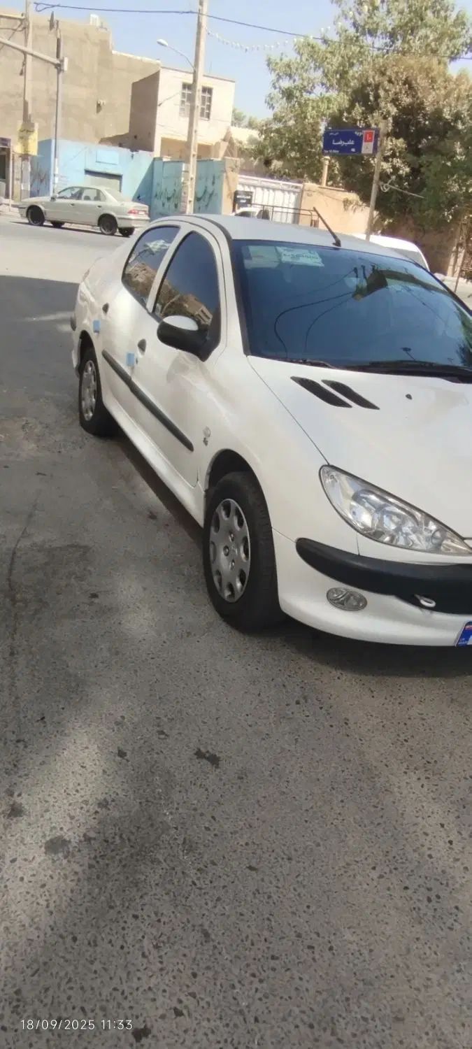 پژو ۲۰۶ صندوق دار v8 - 1397