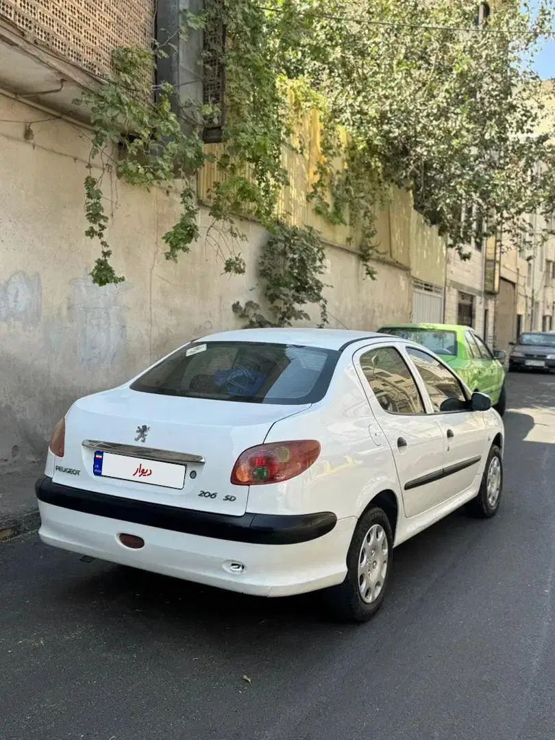 پژو ۲۰۶ صندوق دار v8 - 1392