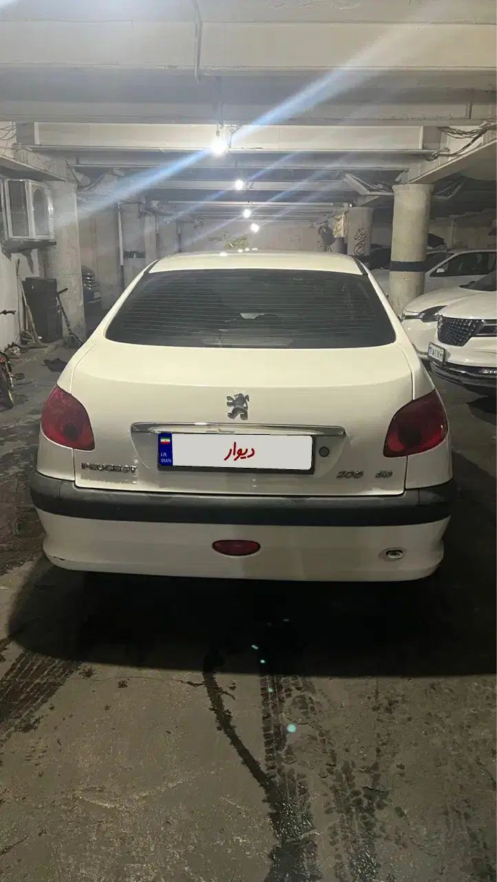 پژو ۲۰۶ صندوق دار v8 - 1395