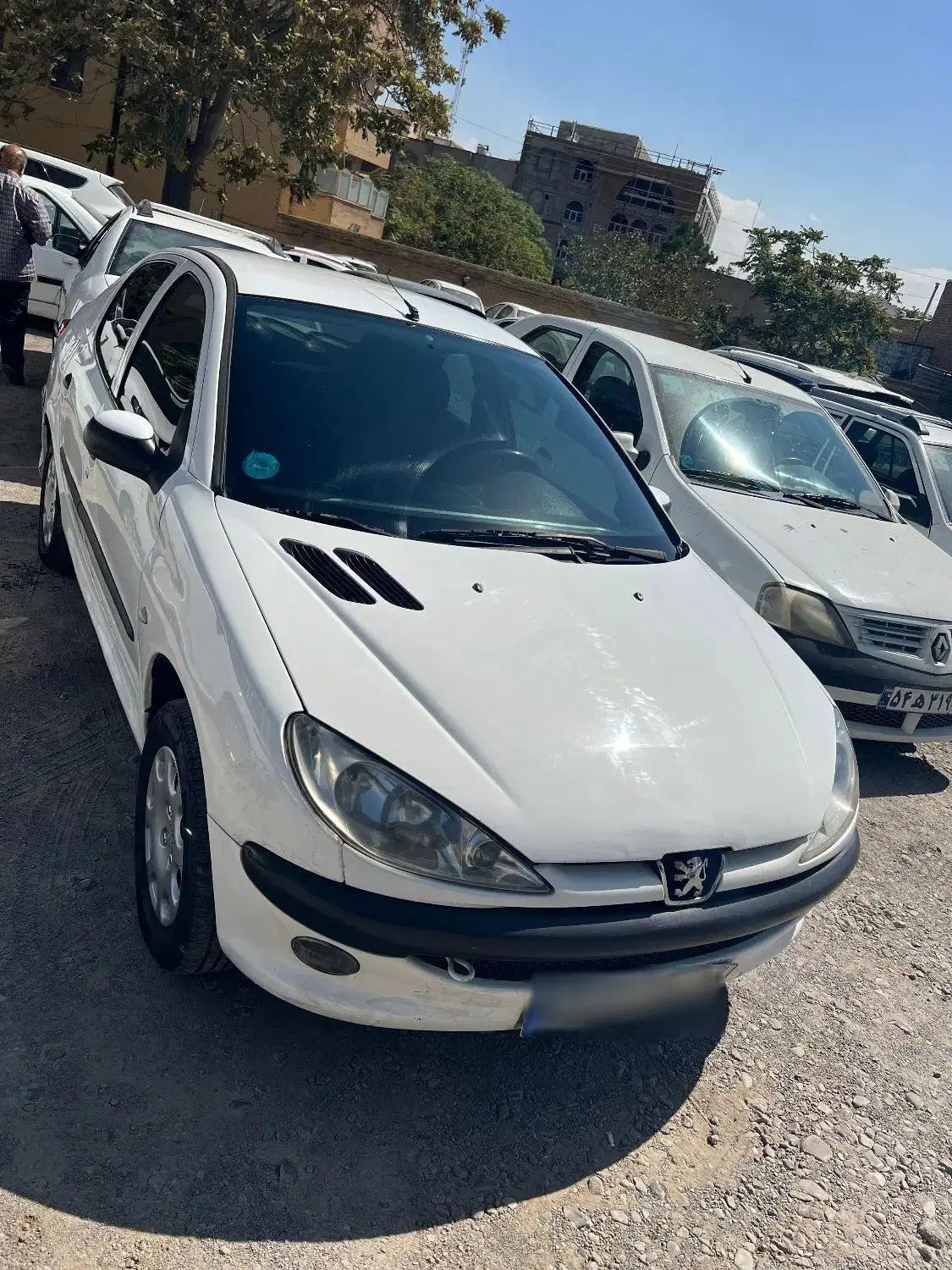پژو ۲۰۶ صندوق دار v8 - 1392