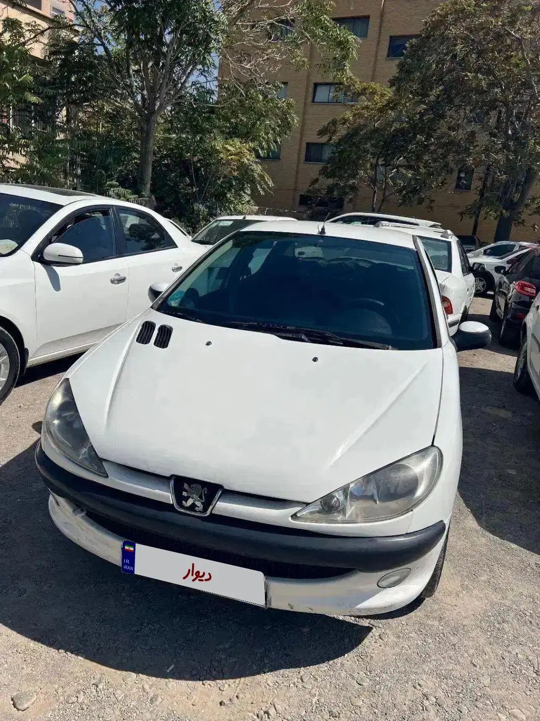 پژو ۲۰۶ صندوق دار v8 - 1392
