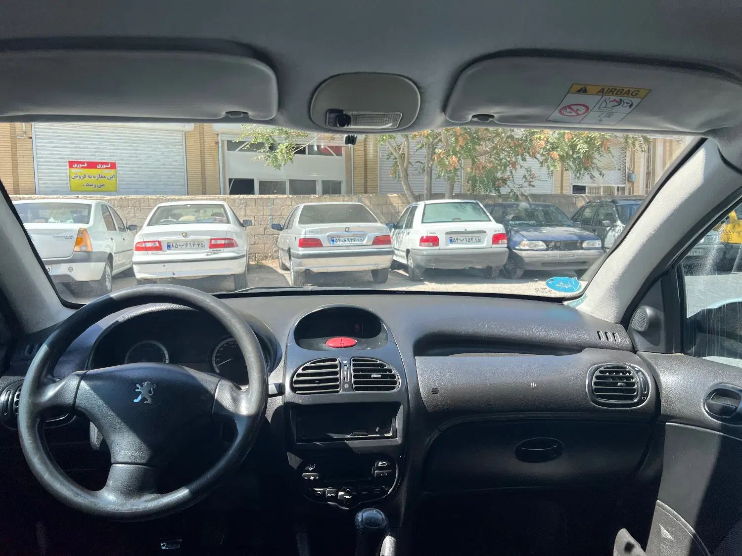 پژو ۲۰۶ صندوق دار v8 - 1392