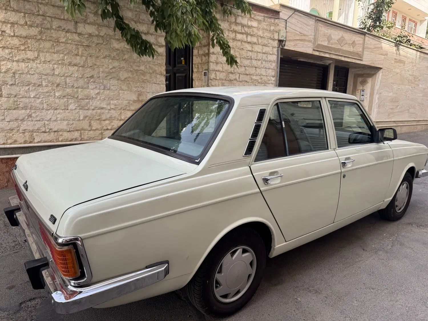 پیکان سواری انژکتور - 1383