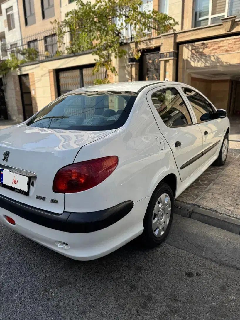 پژو ۲۰۶ صندوق دار v8 - 1398